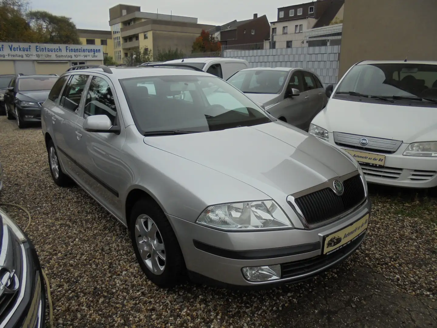 Skoda Octavia Octavia Combi Ambiente DPF,Klimatronik,2-Hand! Silber - 1