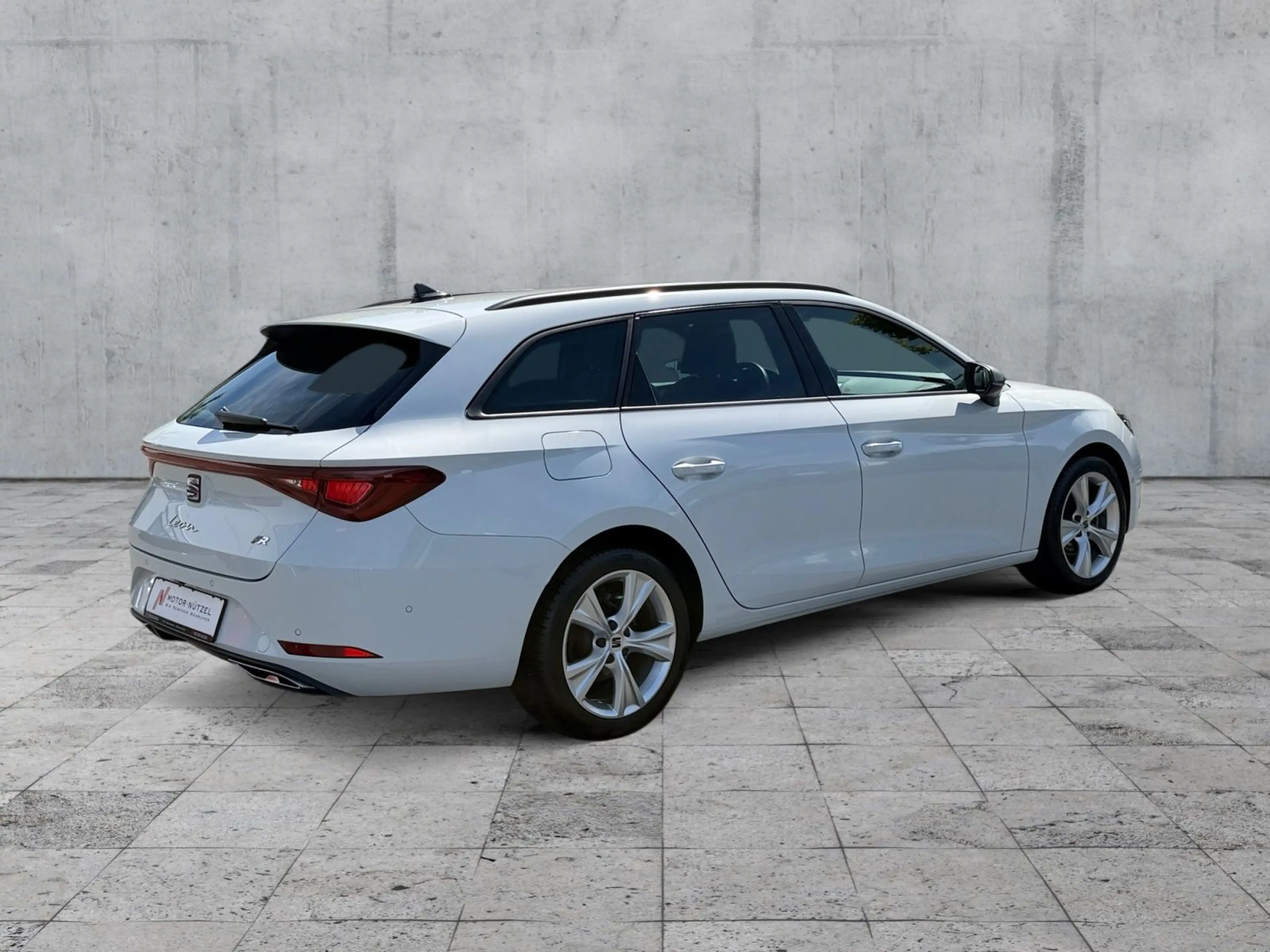 SEAT Leon ST 1.5 eTSI DSG FR-LINE LED+NAV+ACC+SHZ+RFK — photo 6