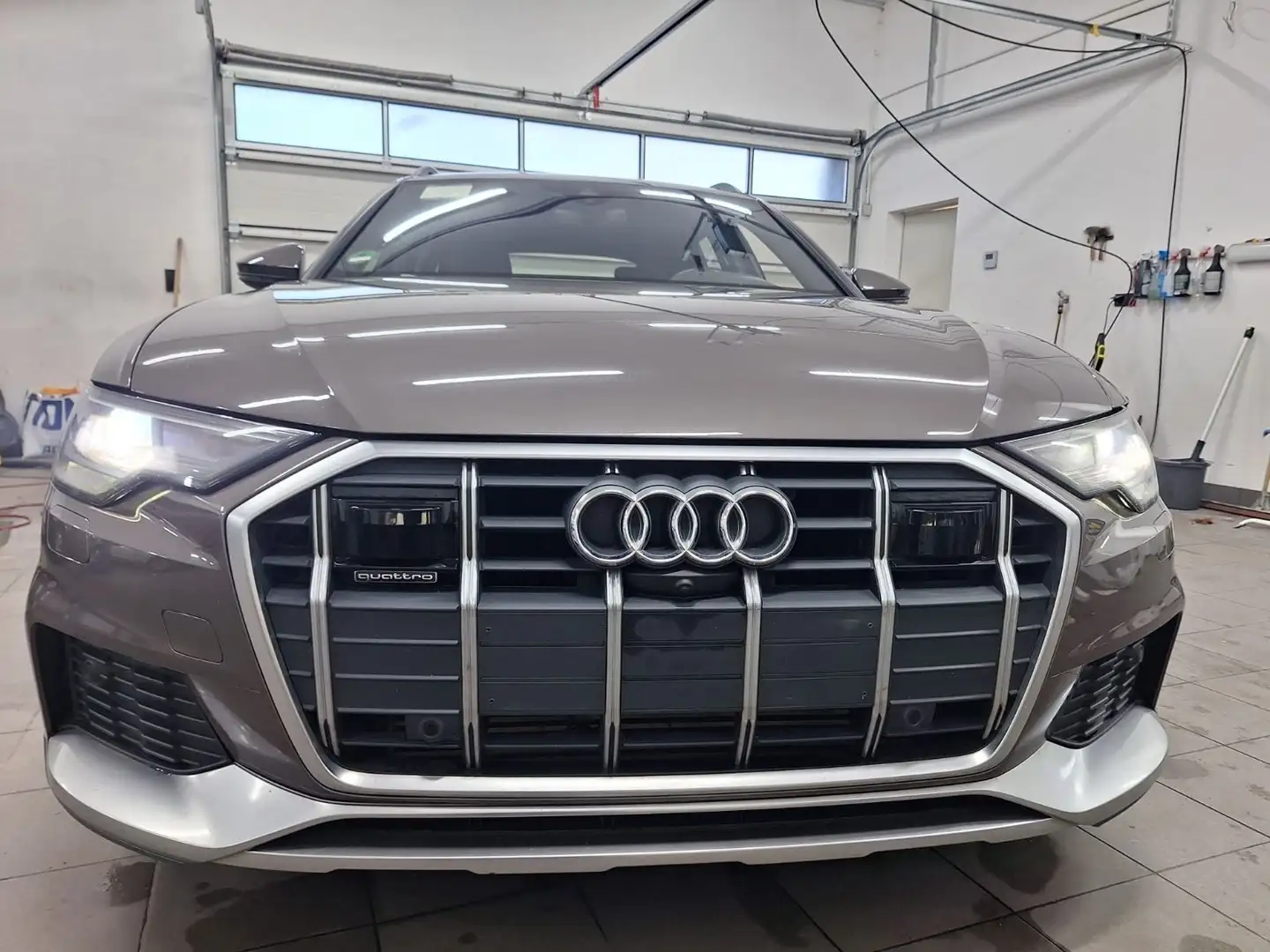 Audi A6 allroad Quattro LED Kamera Navi Virtual Leder Hnědá - 2
