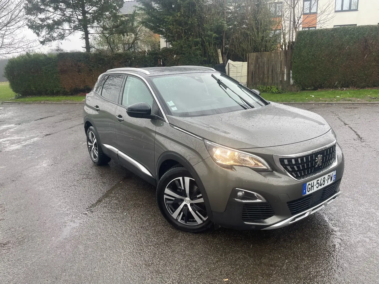 Peugeot 3008 1.2 Puretech 130ch S&S BVM6 Allure Bronze - 1