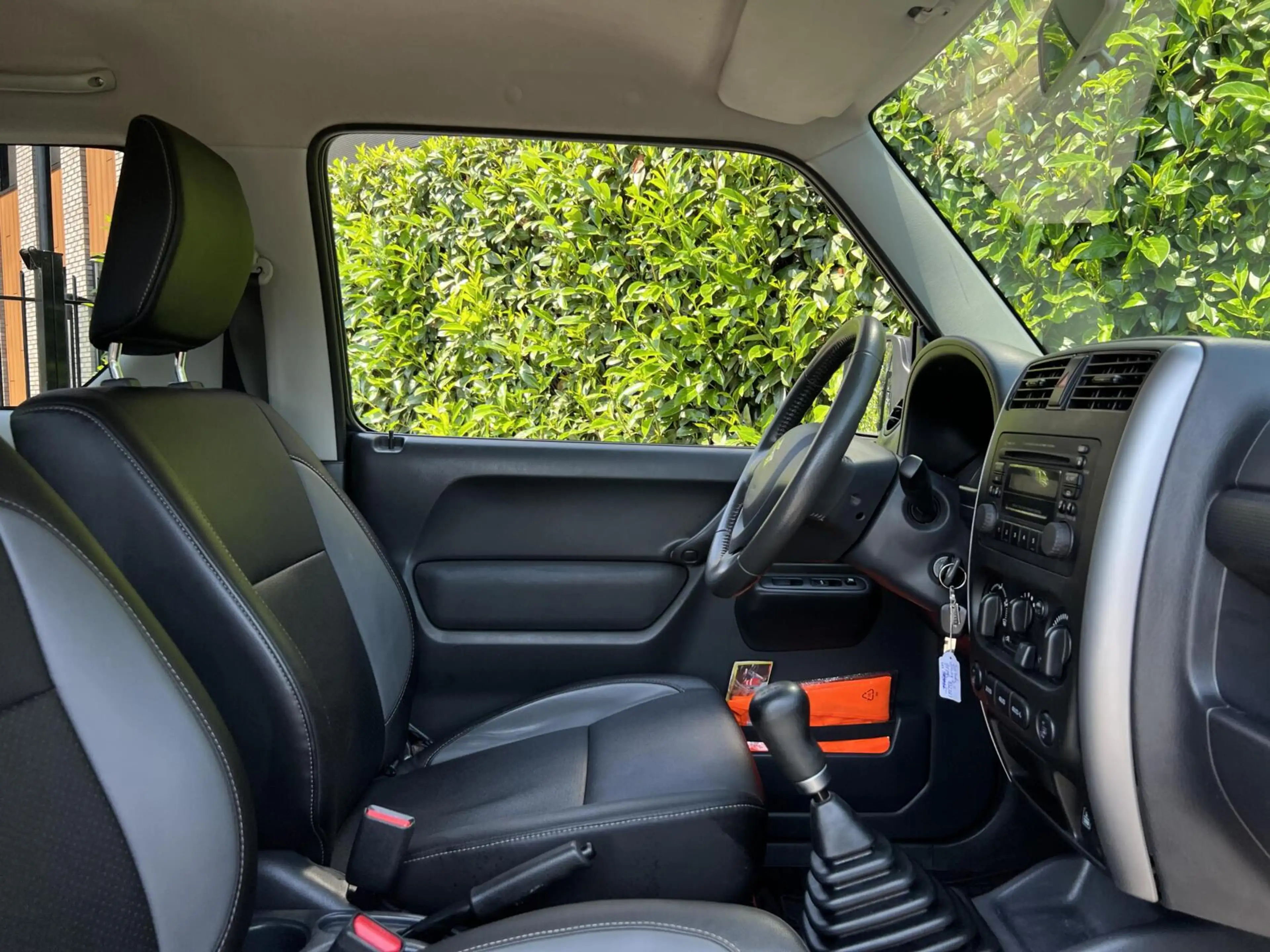 Suzuki Jimny 1.3 Exclusive RANGER, LEDER, AIRCO, STOELVERWARMIN — photo 27