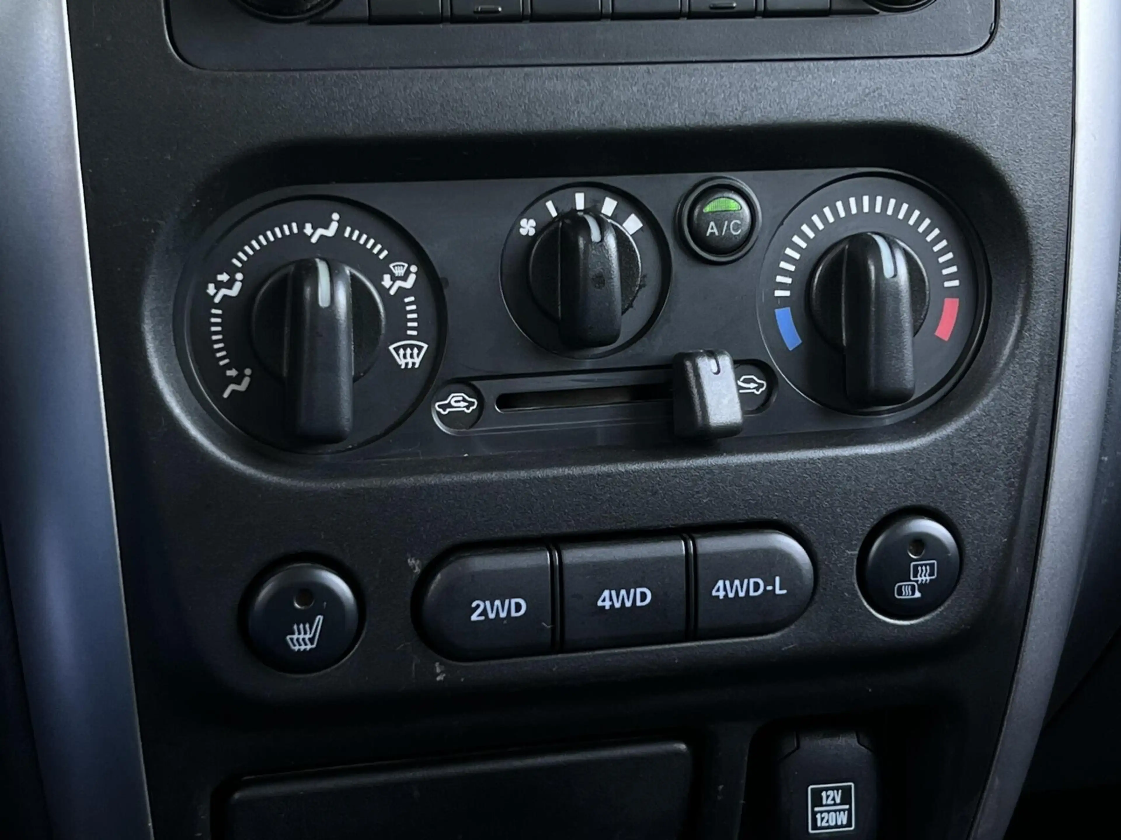 Suzuki Jimny 1.3 Exclusive RANGER, LEDER, AIRCO, STOELVERWARMIN — photo 17
