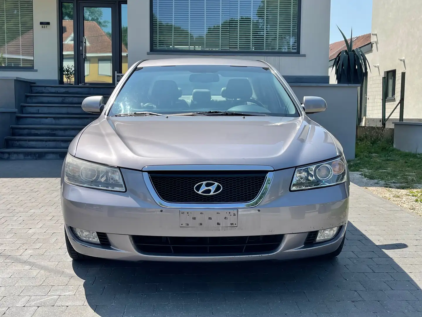 Hyundai SONATA 3.3i V6 24v Executive Grijs - 2