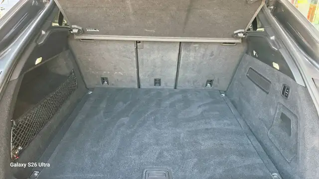 Porsche Cayenne view 26