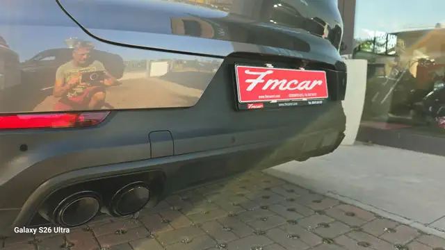 Porsche Cayenne view 18