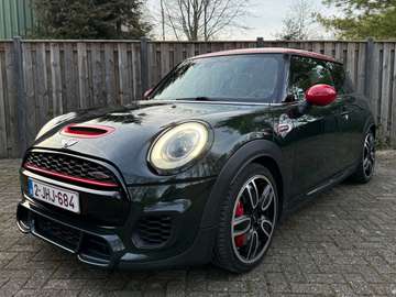 Mini John Cooper Works 2.0L | PANO | H/K | CarPlay | Keyless | 18" LMV