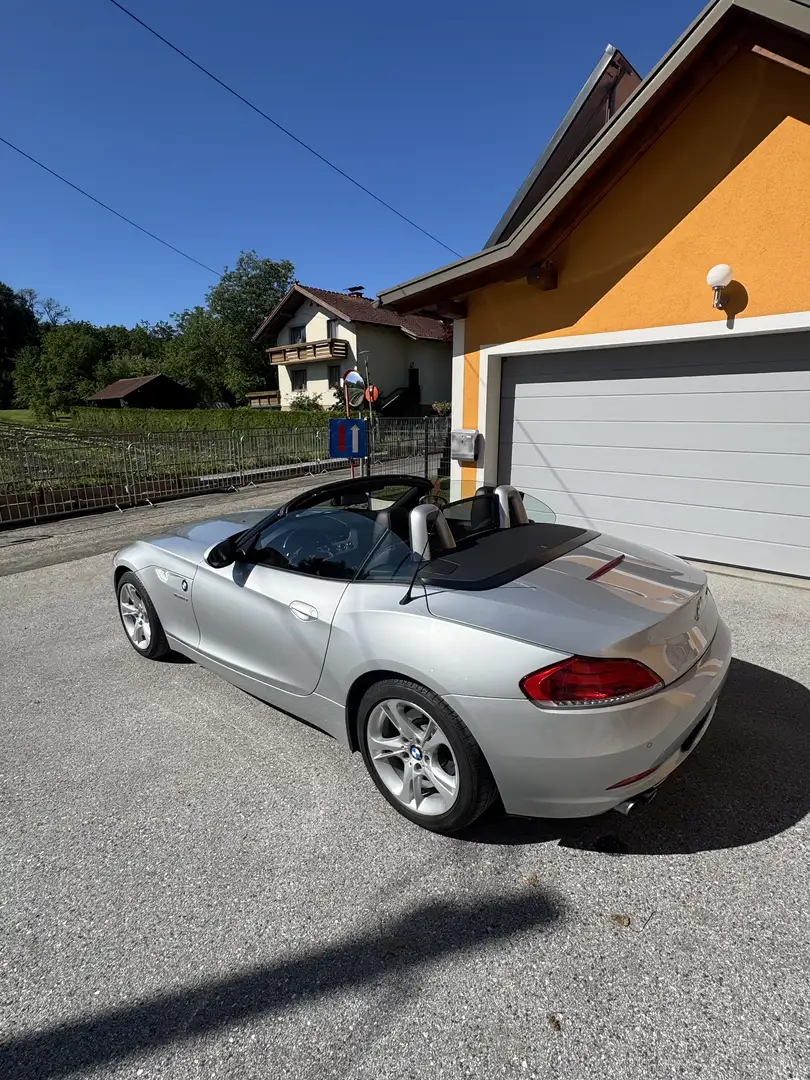 BMW Z4 sDrive 20i Österreich-Paket Aut. Silber - 2