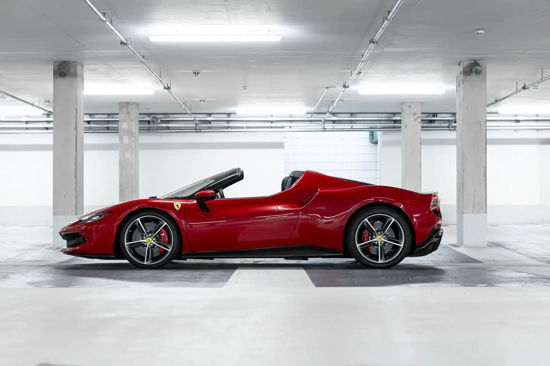 페라리 296 GTS 2023 빨강 사진 4
