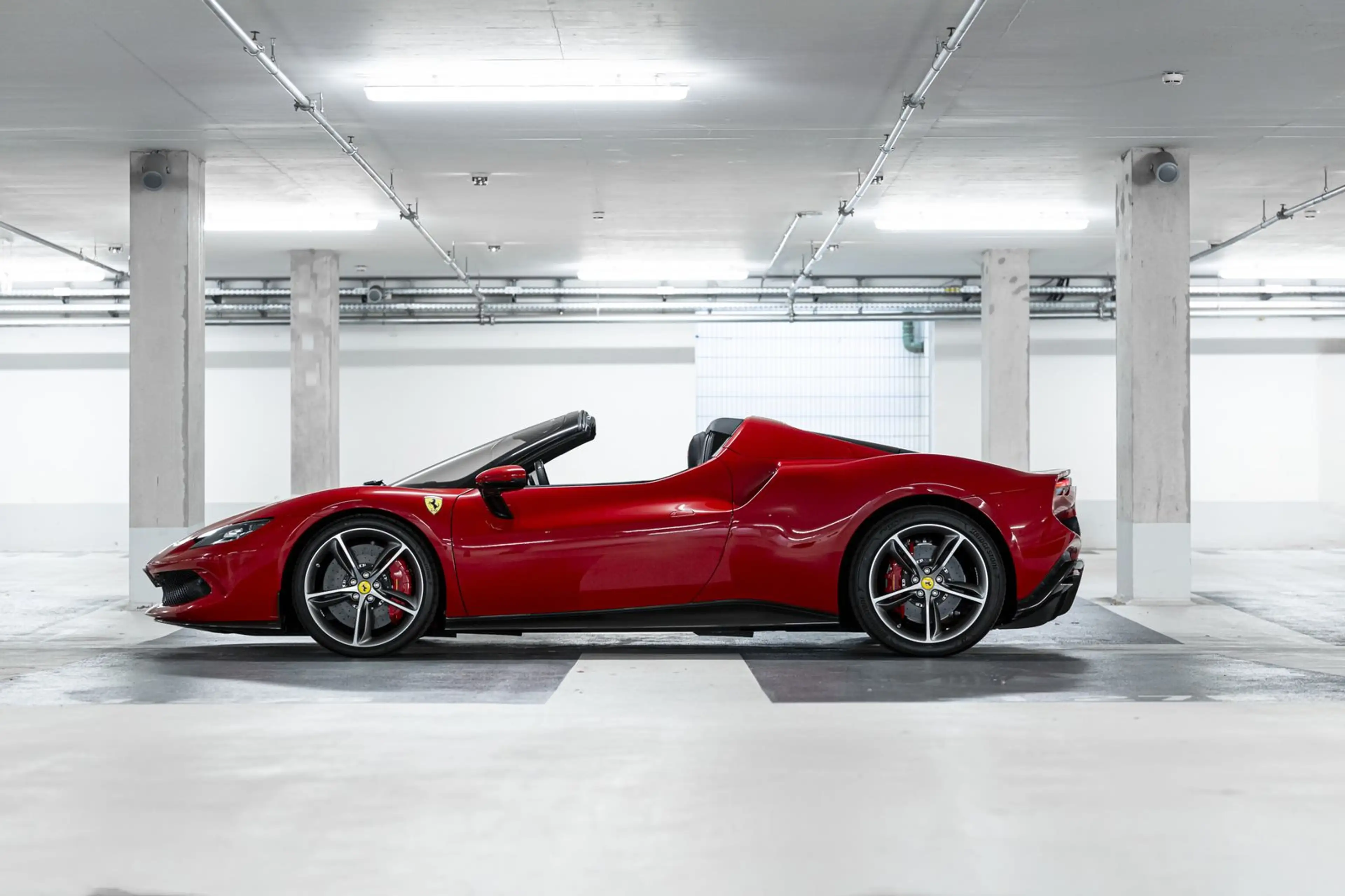 Ferrari 296 GTS 6xCarbon|TwoTone|Lift|JBL|NeckW|VentilS| — photo 4