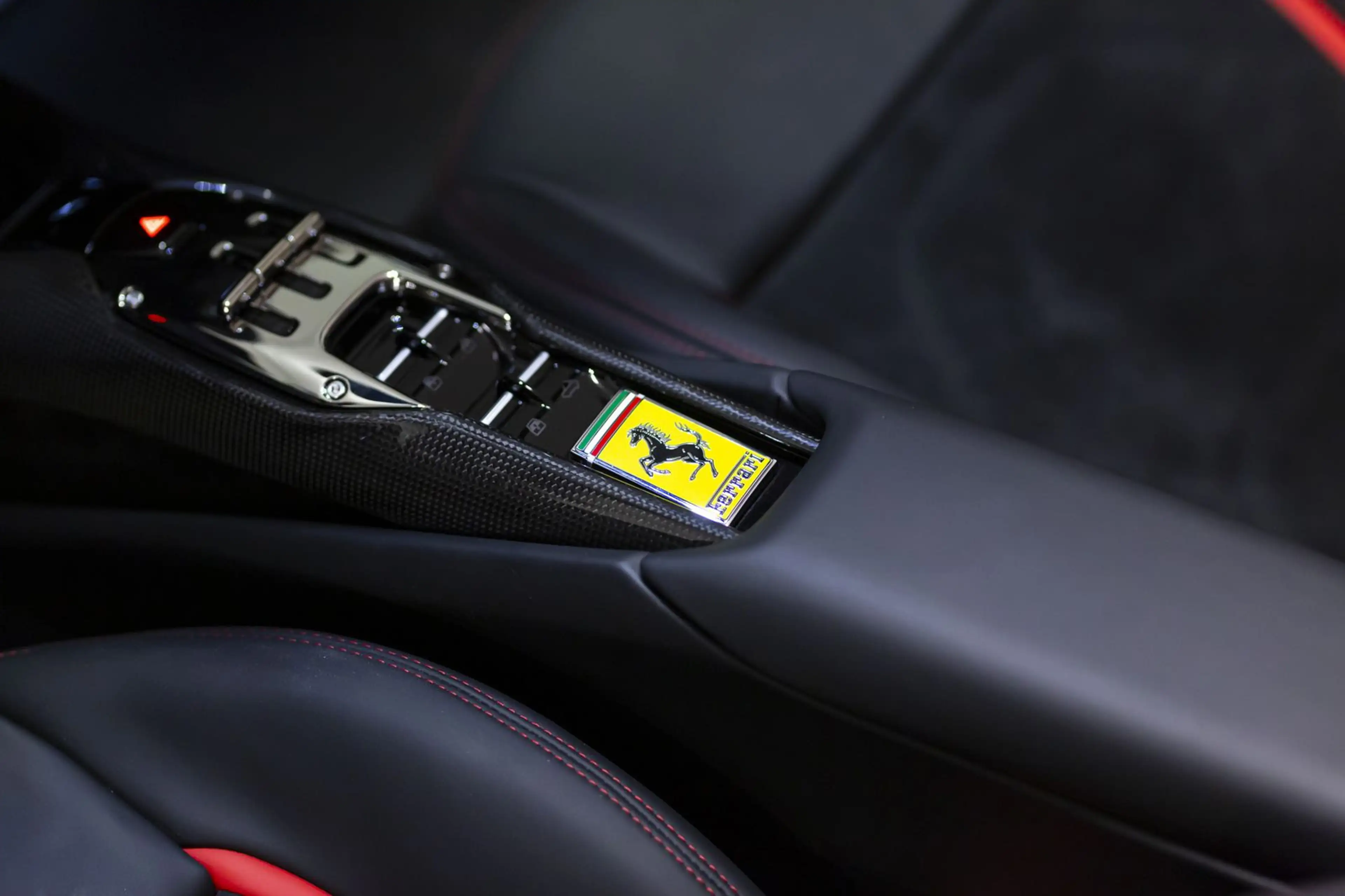 Ferrari 296 GTS 6xCarbon|TwoTone|Lift|JBL|NeckW|VentilS| — photo 26