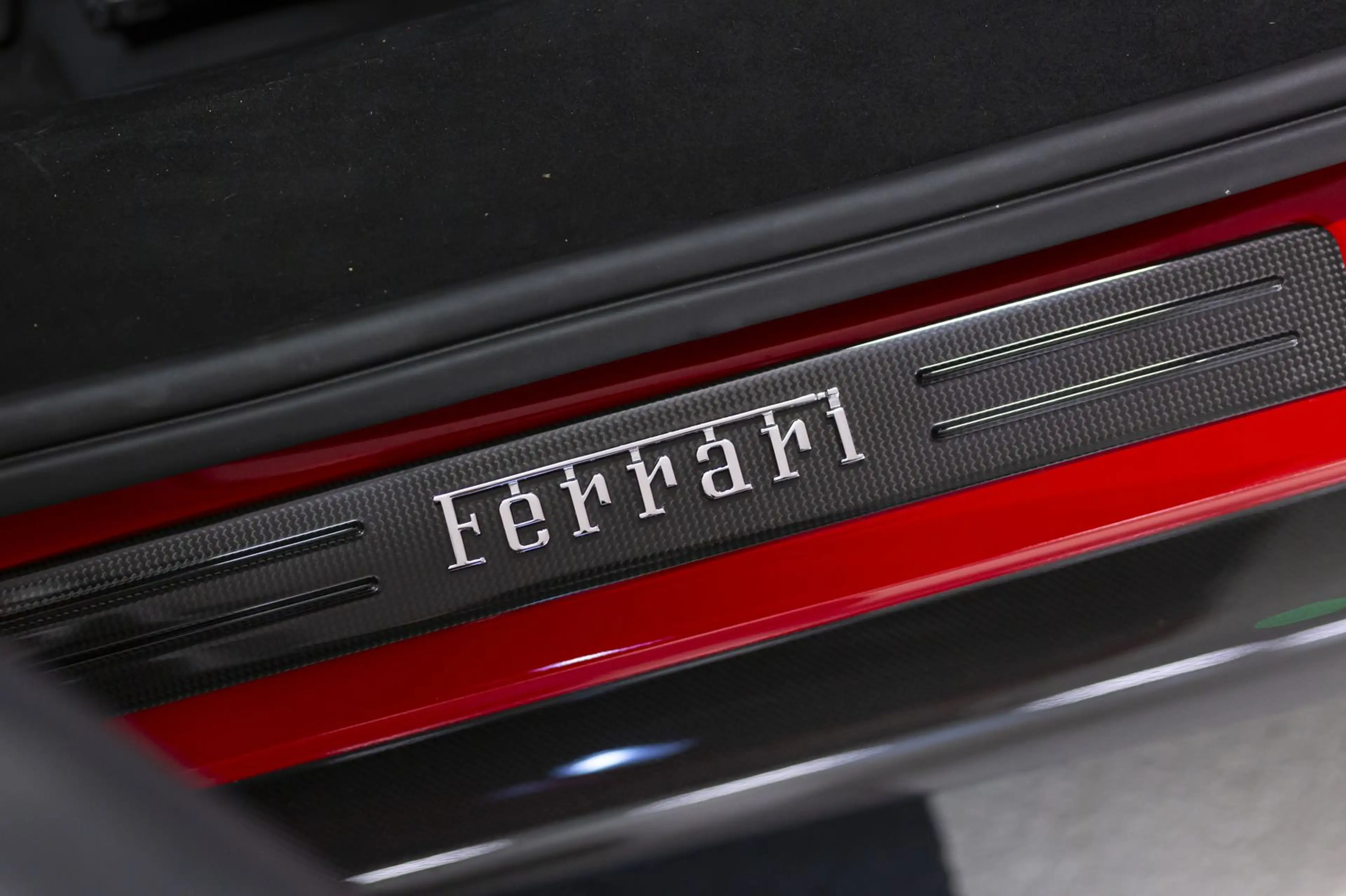 Ferrari 296 GTS 6xCarbon|TwoTone|Lift|JBL|NeckW|VentilS| — photo 18