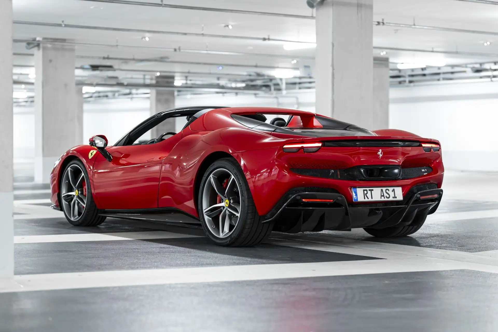 페라리 296 GTS 2023 빨강 사진 5