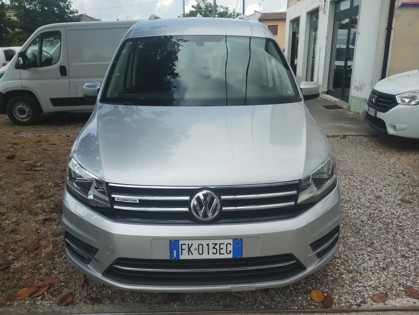 Volkswagen Caddy 1.4 TGI Comfortline + IVA Grijs - 1