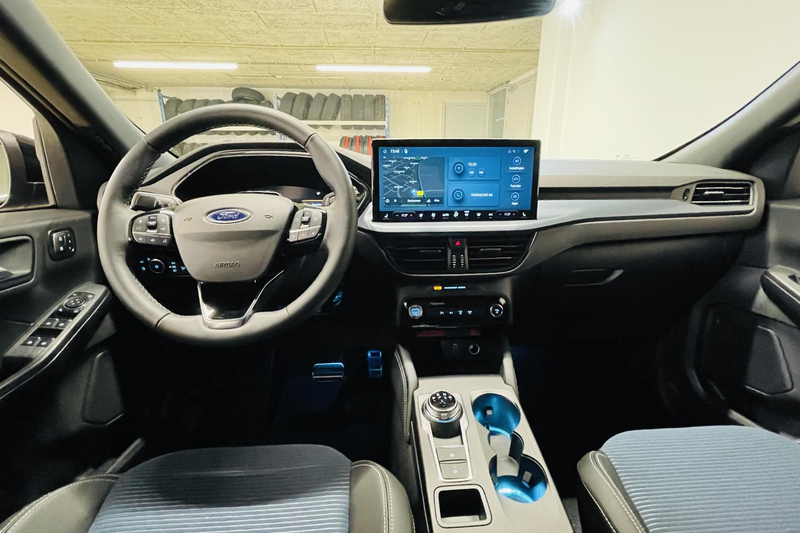 Ford Kuga 2.5 PHEV BlueCruise Edition — photo 10