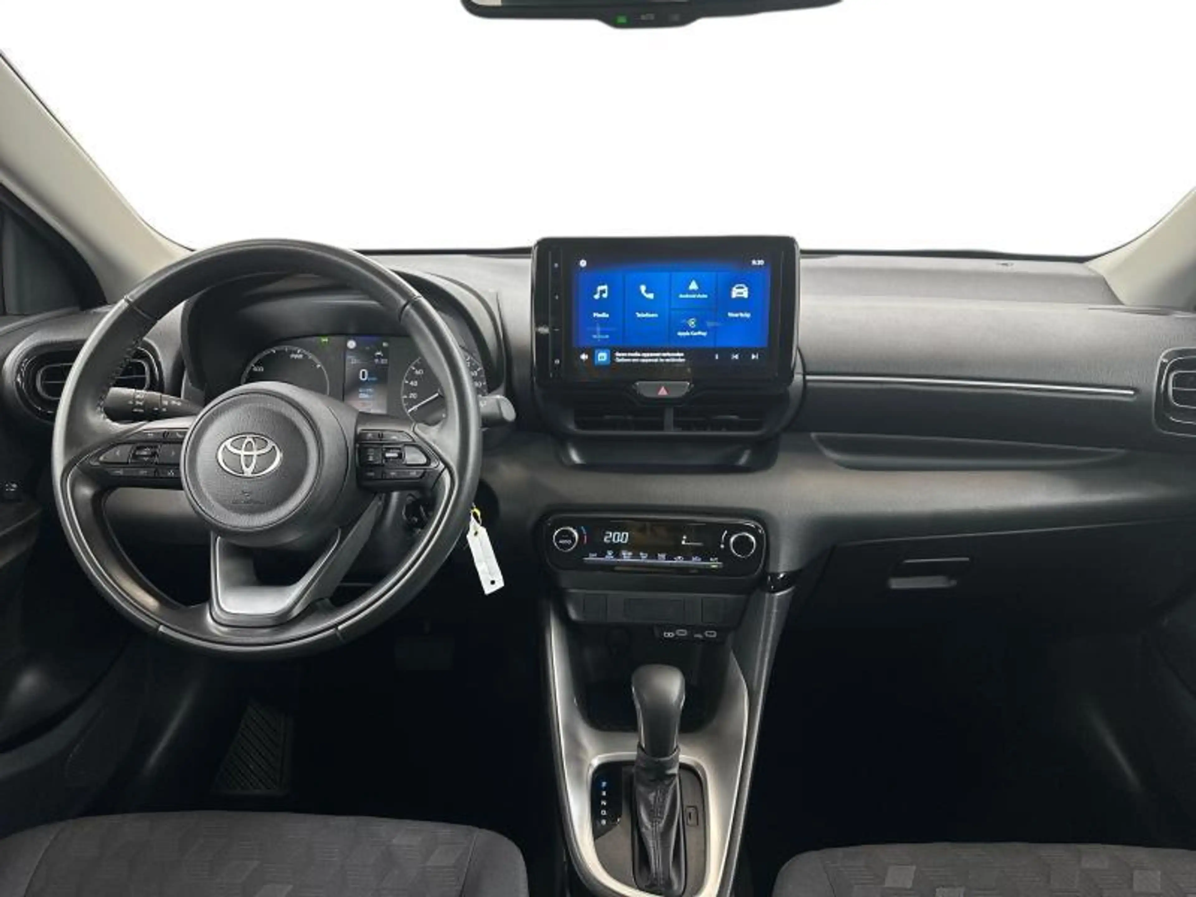 Toyota Yaris 116 hp HEV Dynamic | carplay | camera — photo 9