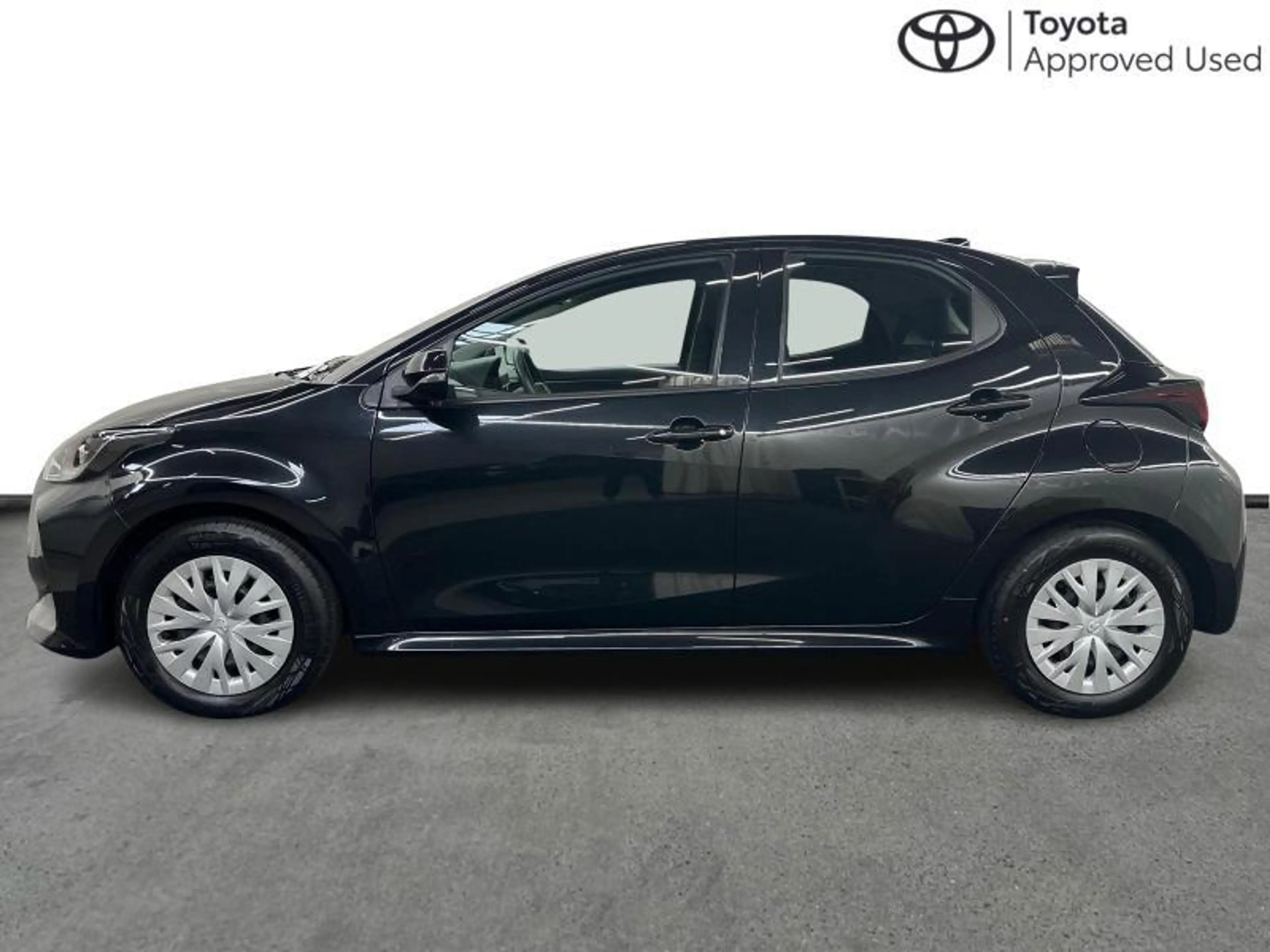 Toyota Yaris 116 hp HEV Dynamic | carplay | camera — photo 5