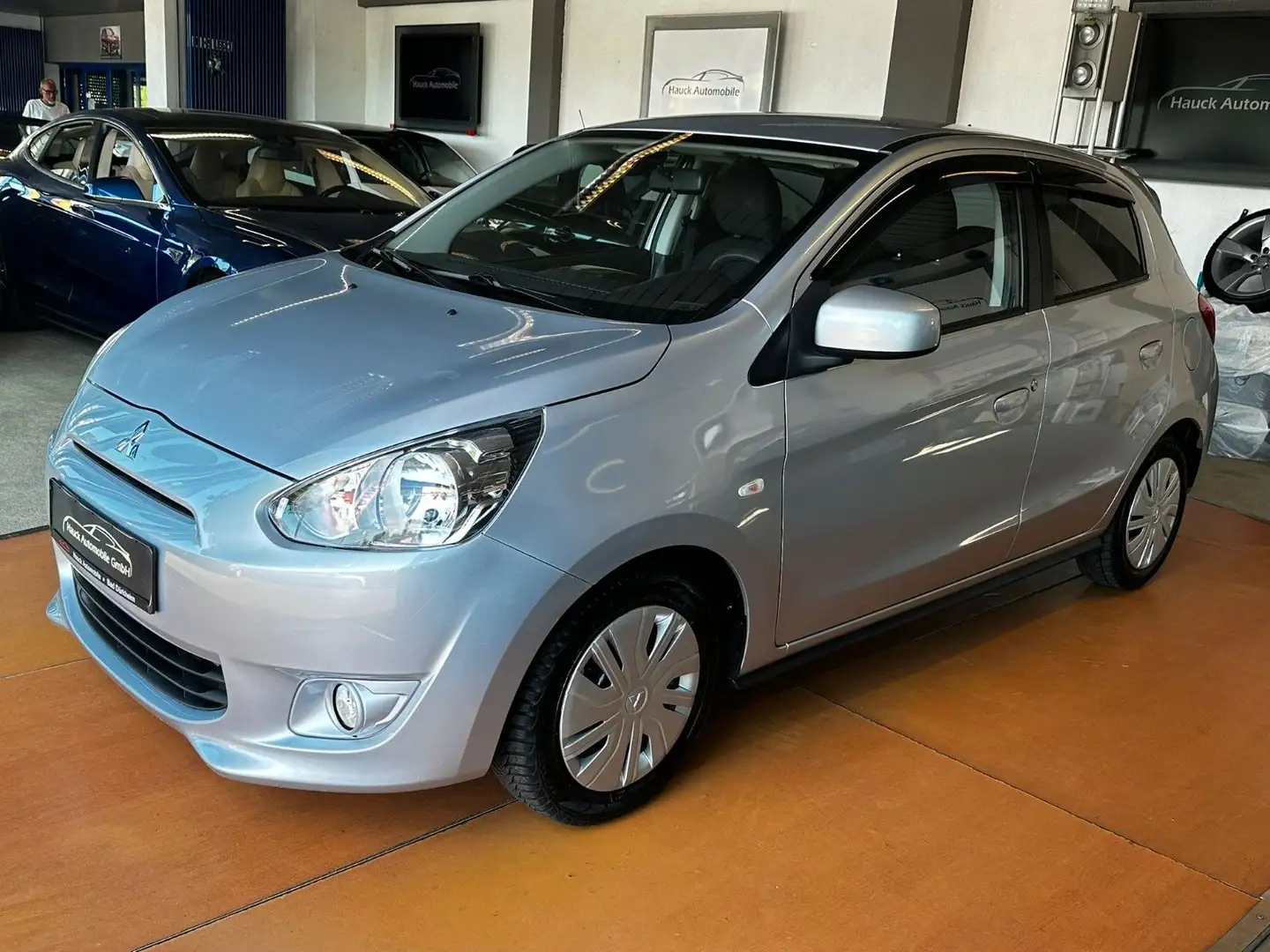 Mitsubishi Space Star Top /84TKM/SHZ/Klima/Allwetter Silber - 1