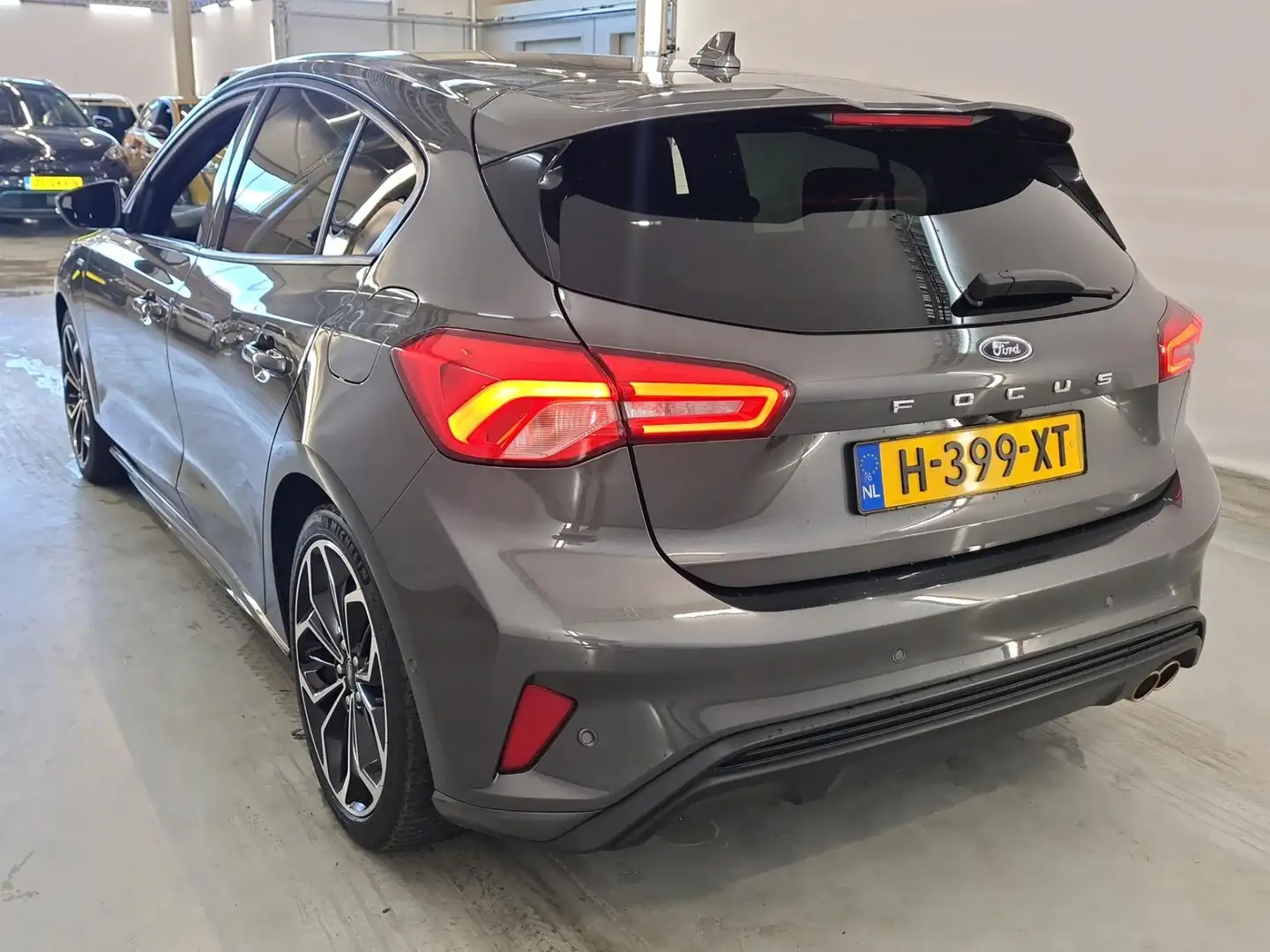 Ford Focus 1.5 EcoBoost 150pk ST Line Business Aut. | Style P Grigio - 2
