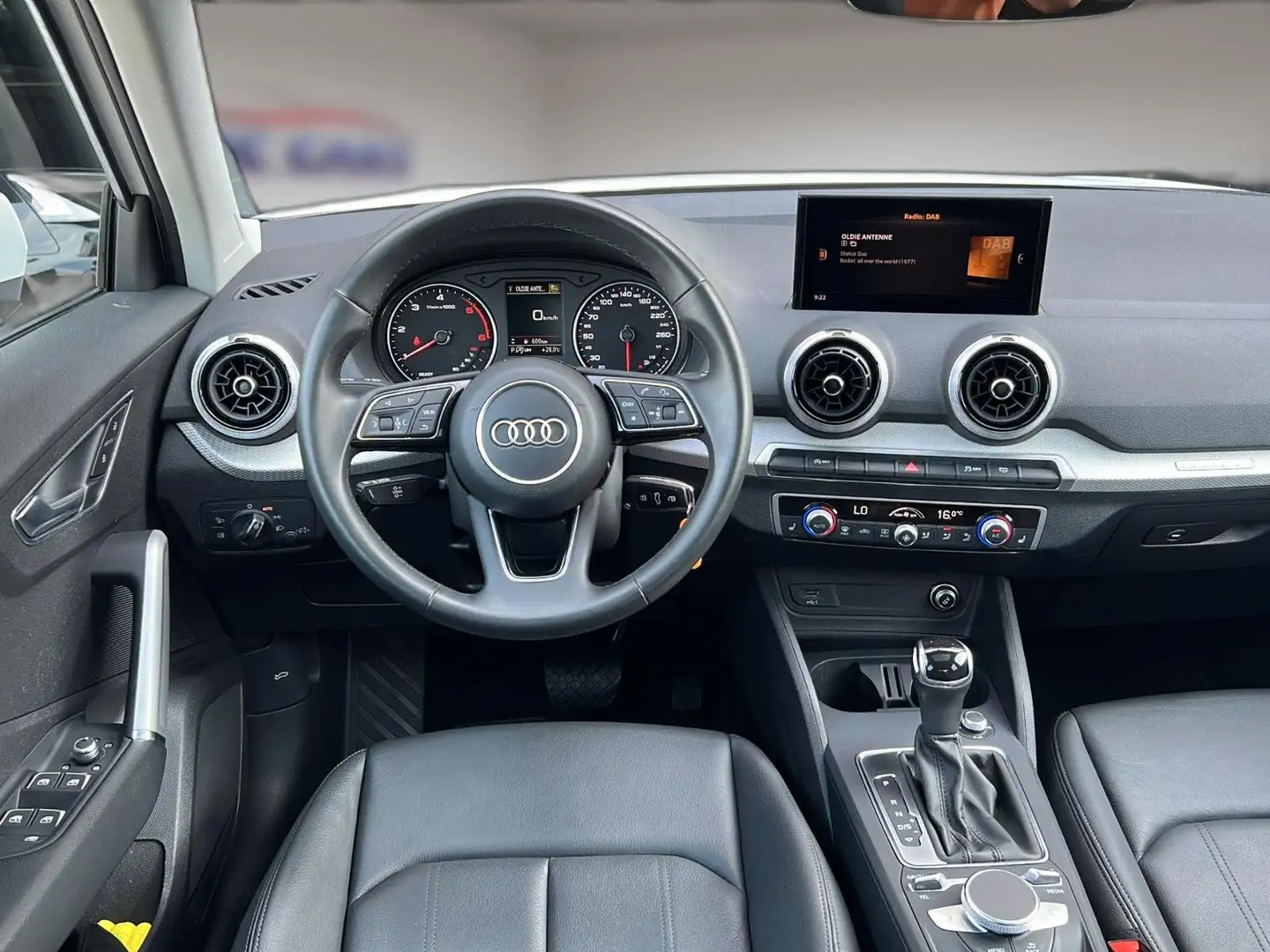 Audi Q2 35 TDI quattro S tronic advanced *Pano*AHK* Blanc - 2