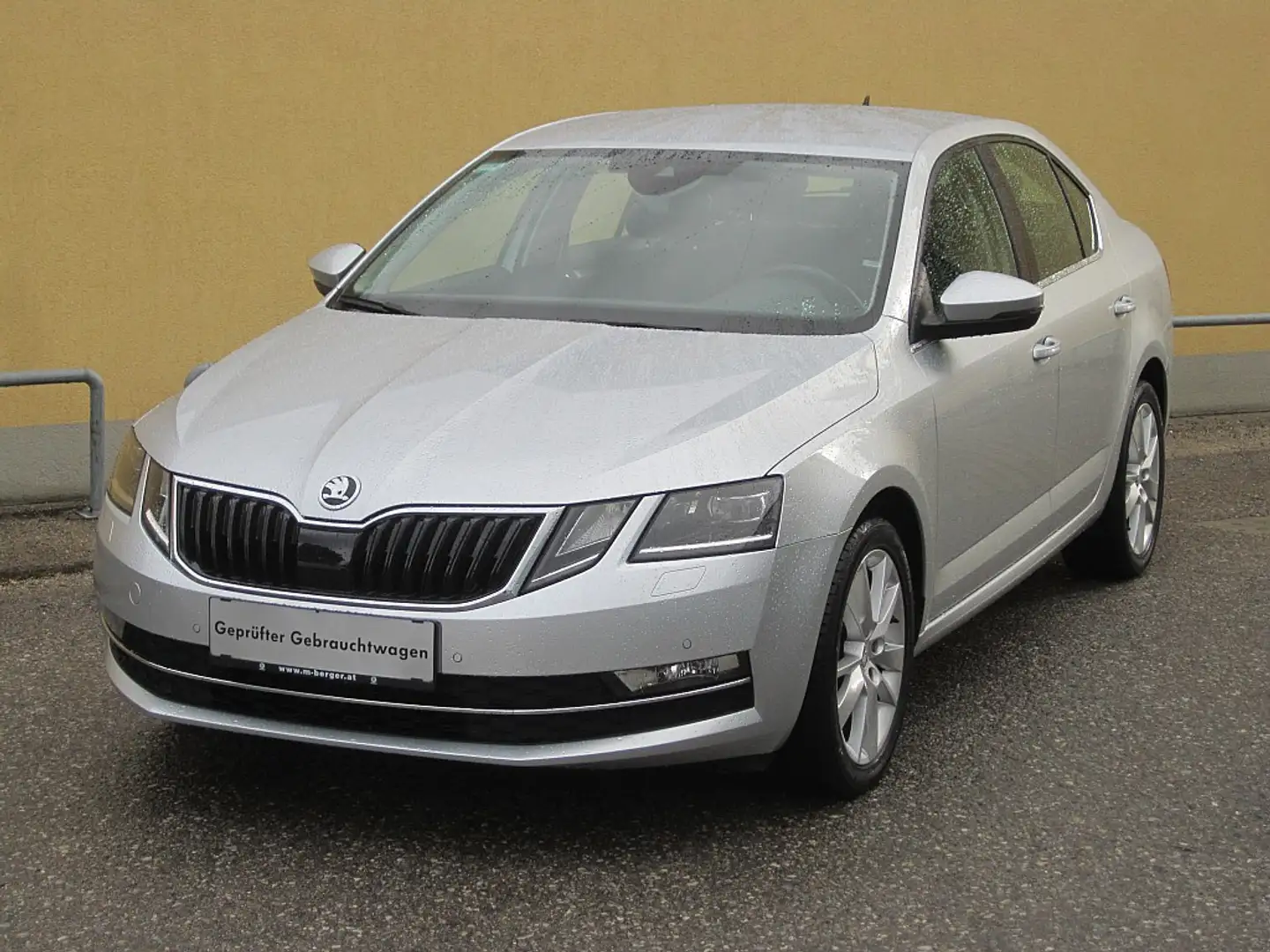 Skoda Octavia 1,0 TSI Style DSG Silber - 1