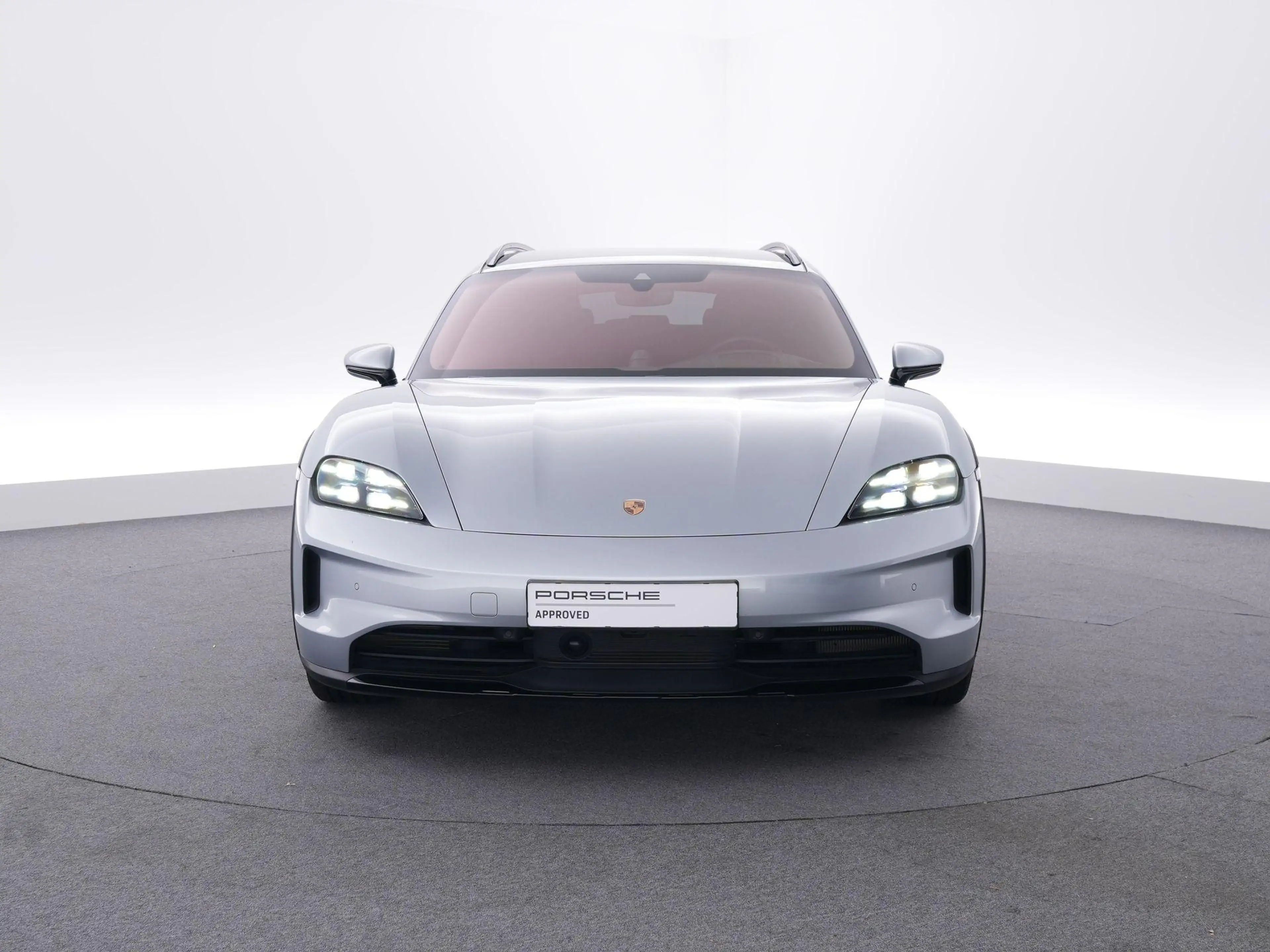 Porsche Taycan Cross Turismo 4 105 kWh — photo 8