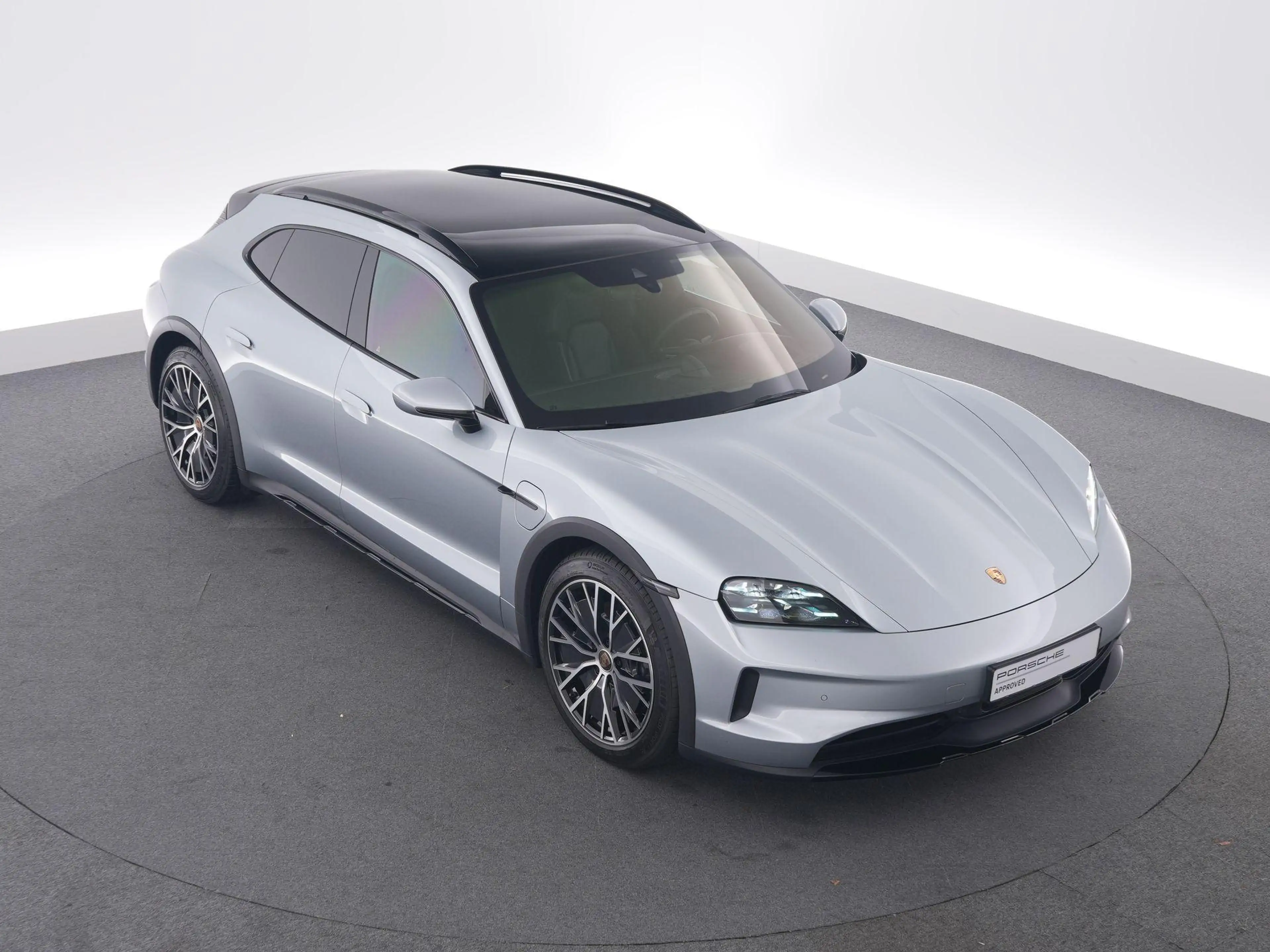 Porsche Taycan Cross Turismo 4 105 kWh — photo 9