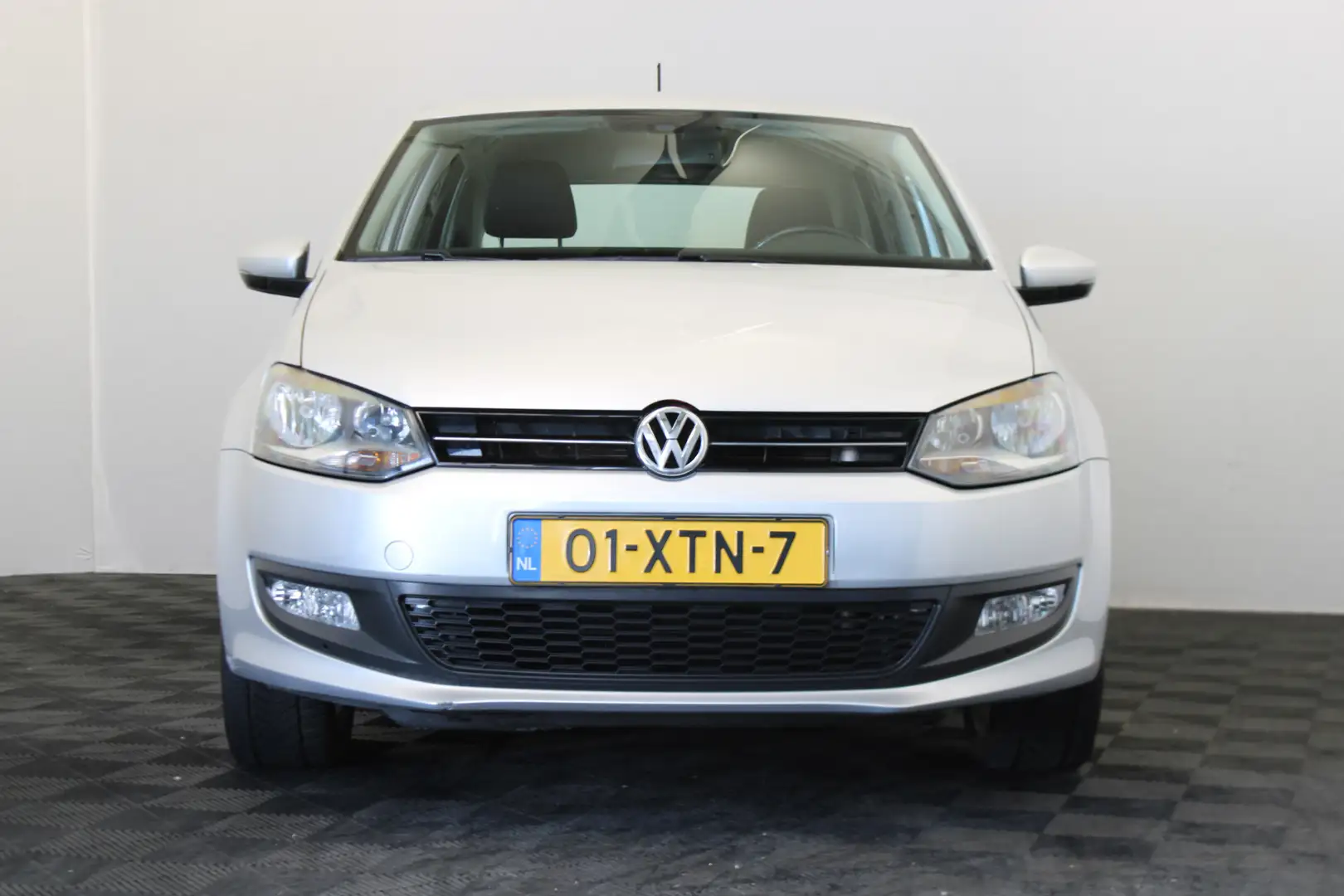 Volkswagen Polo 1.2 TSI BlueMotion Comfortline |Navi|Trekhaak| Grijs - 2