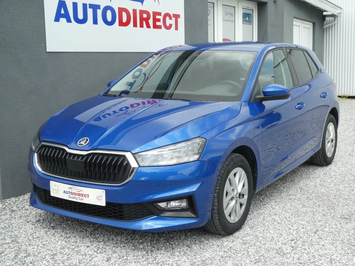 Skoda Fabia 1.0 TSI Clever AUTOMAAT Carplay, Led, Dab, PDC Blauw - 1