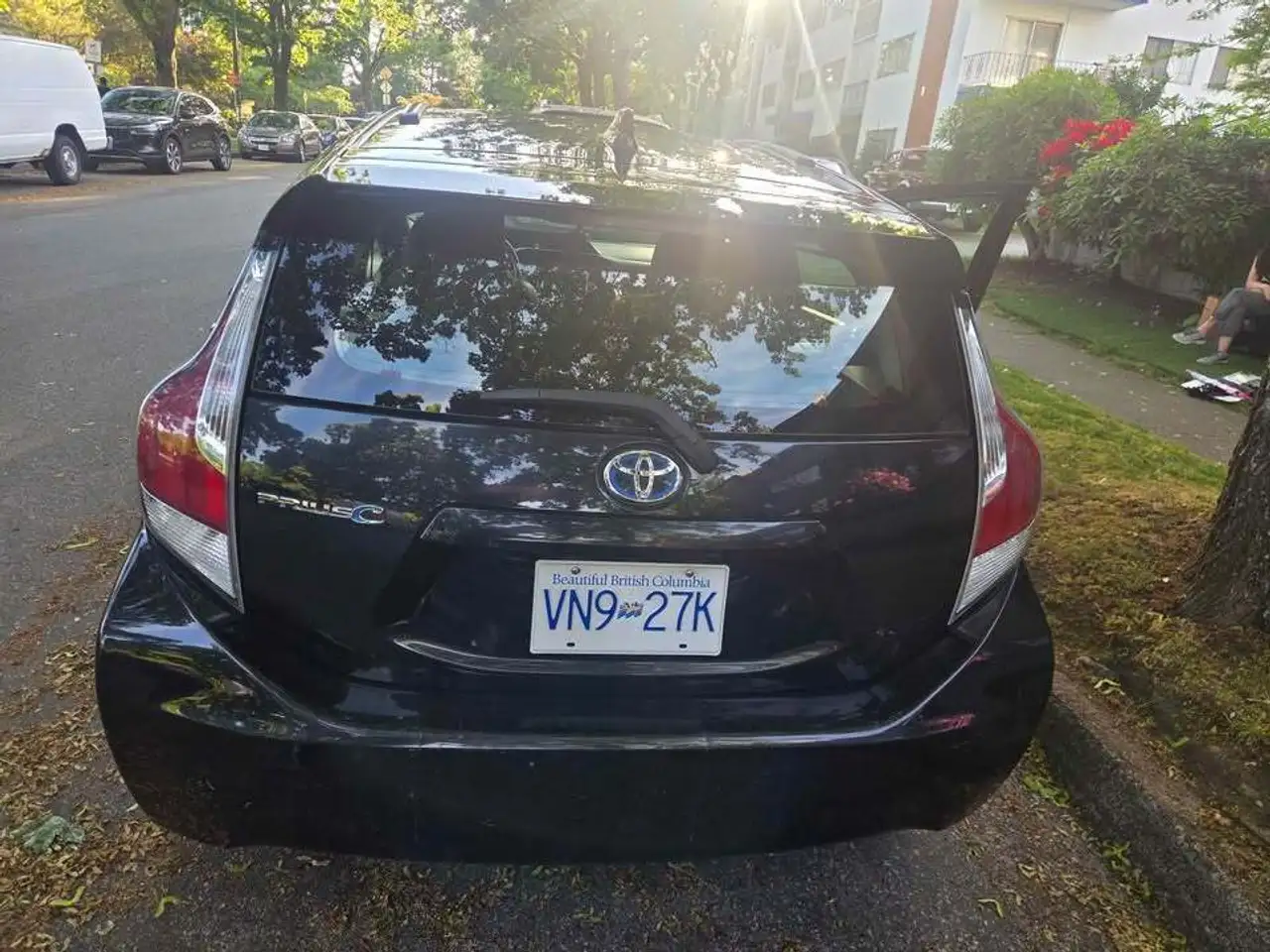Toyota Prius c снимка Toyota Prius c