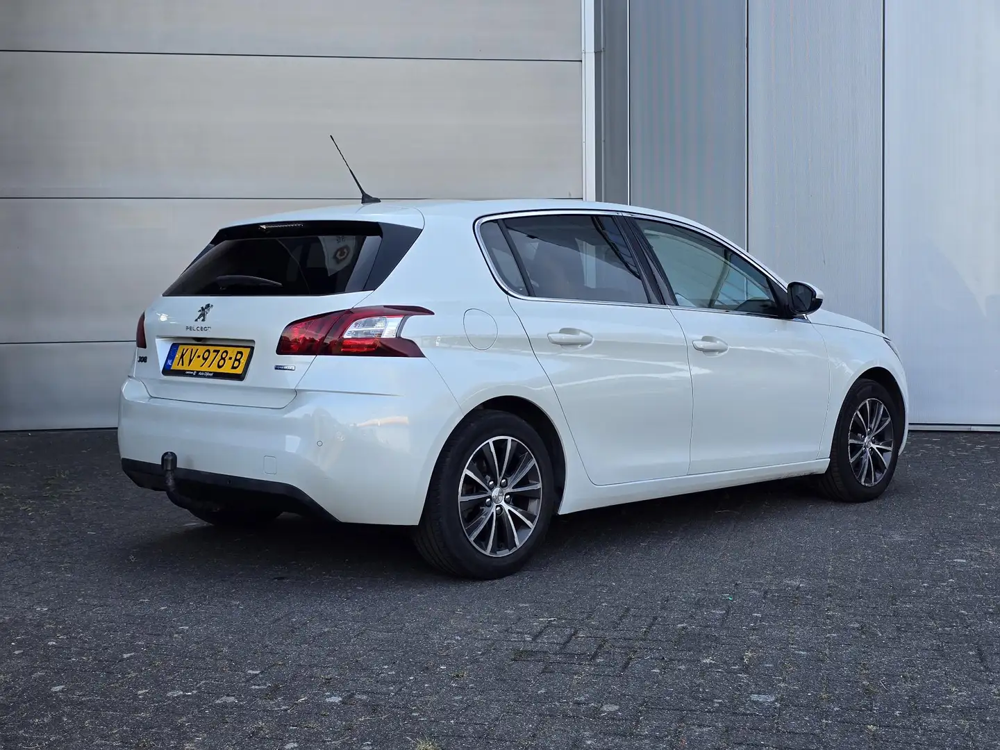 Peugeot 308 1.2 PureTech Allure Blanco - 2