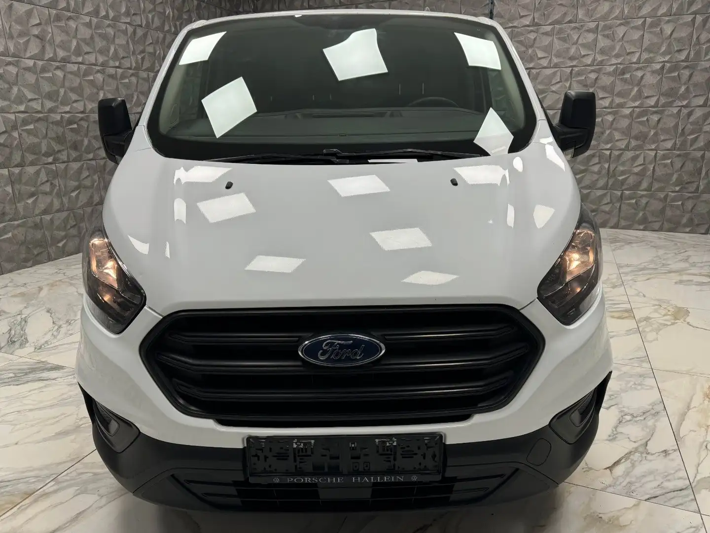 Ford Transit Custom Kasten 2,0 TDCi L1H1 300 Ambient Weiß - 2