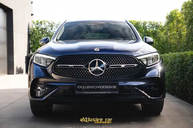 Mercedes-Benz GLC 200 view 2