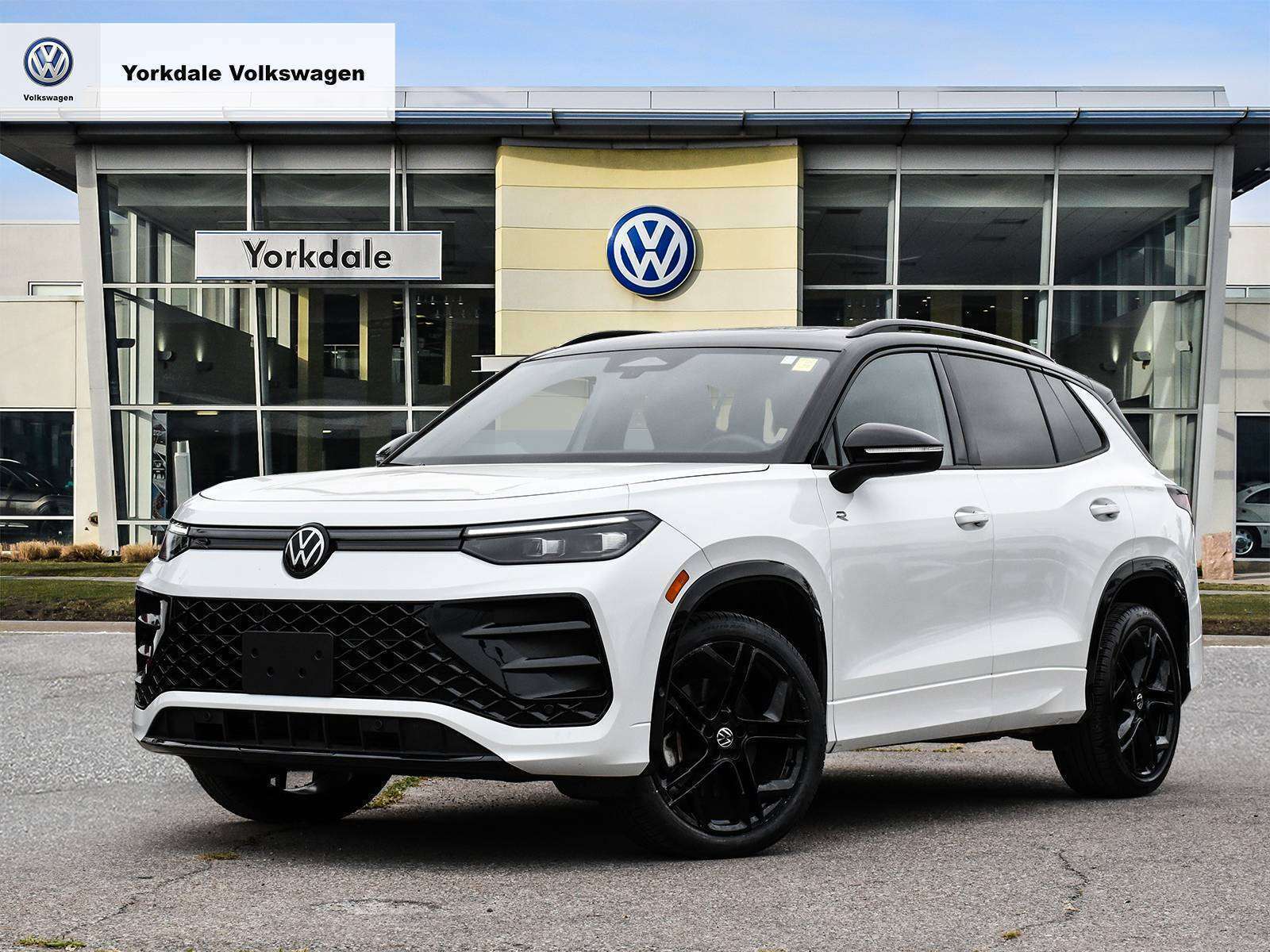 2026 Volkswagen Tiguan Comfortline R-Line Black