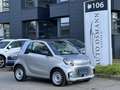 smart forTwo electric drive Coupe EQ SCHNELLLADEFUNK. Zilver - thumbnail 1