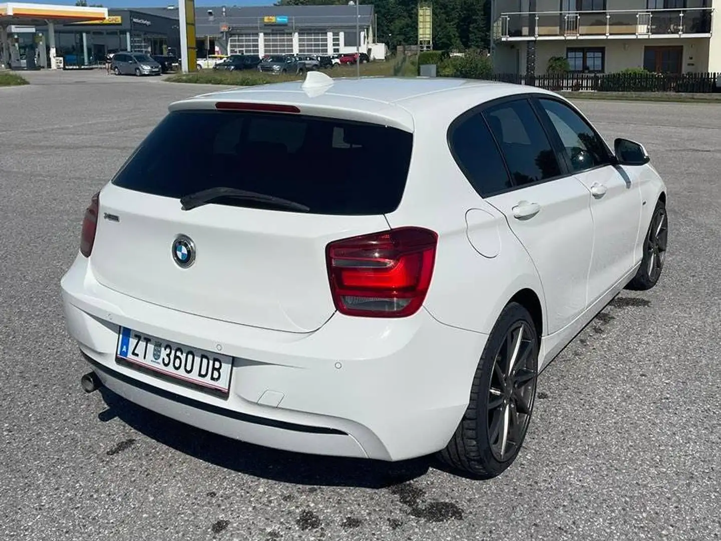 BMW 118 118d xDrive Weiß - 2