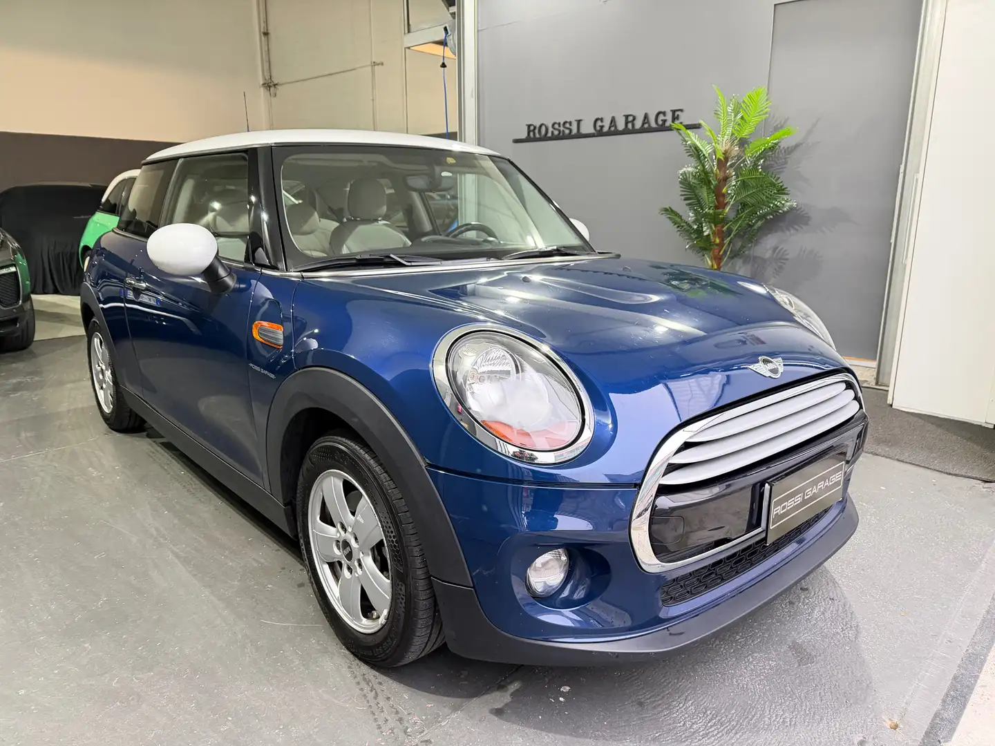 MINI Cooper D Mini IV F55-F56 1.5 3p auto Blau - 1