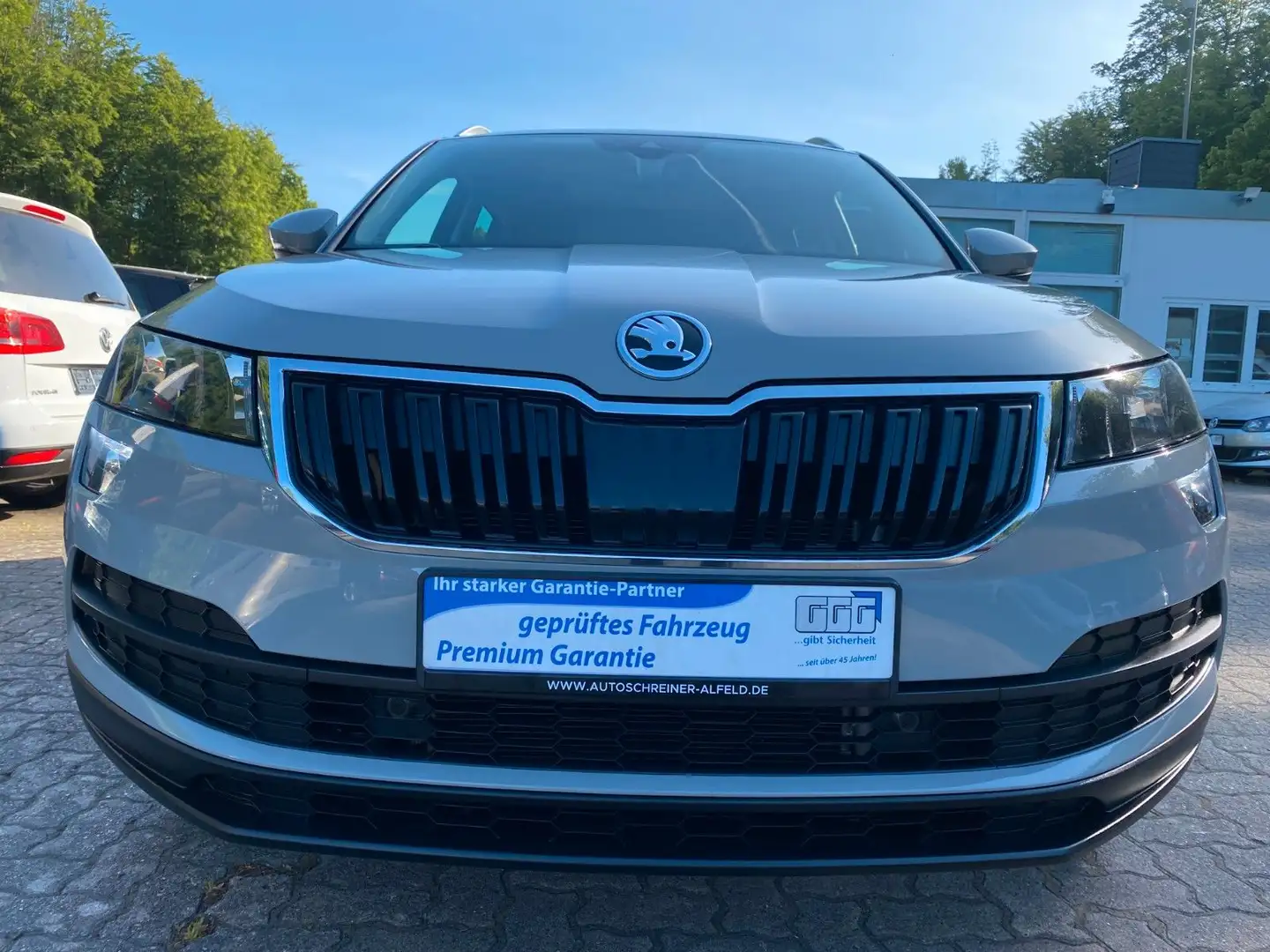 Skoda Karoq Style DSG KAMERA PANO TEMPOMAT NAVI SHZ Grijs - 2