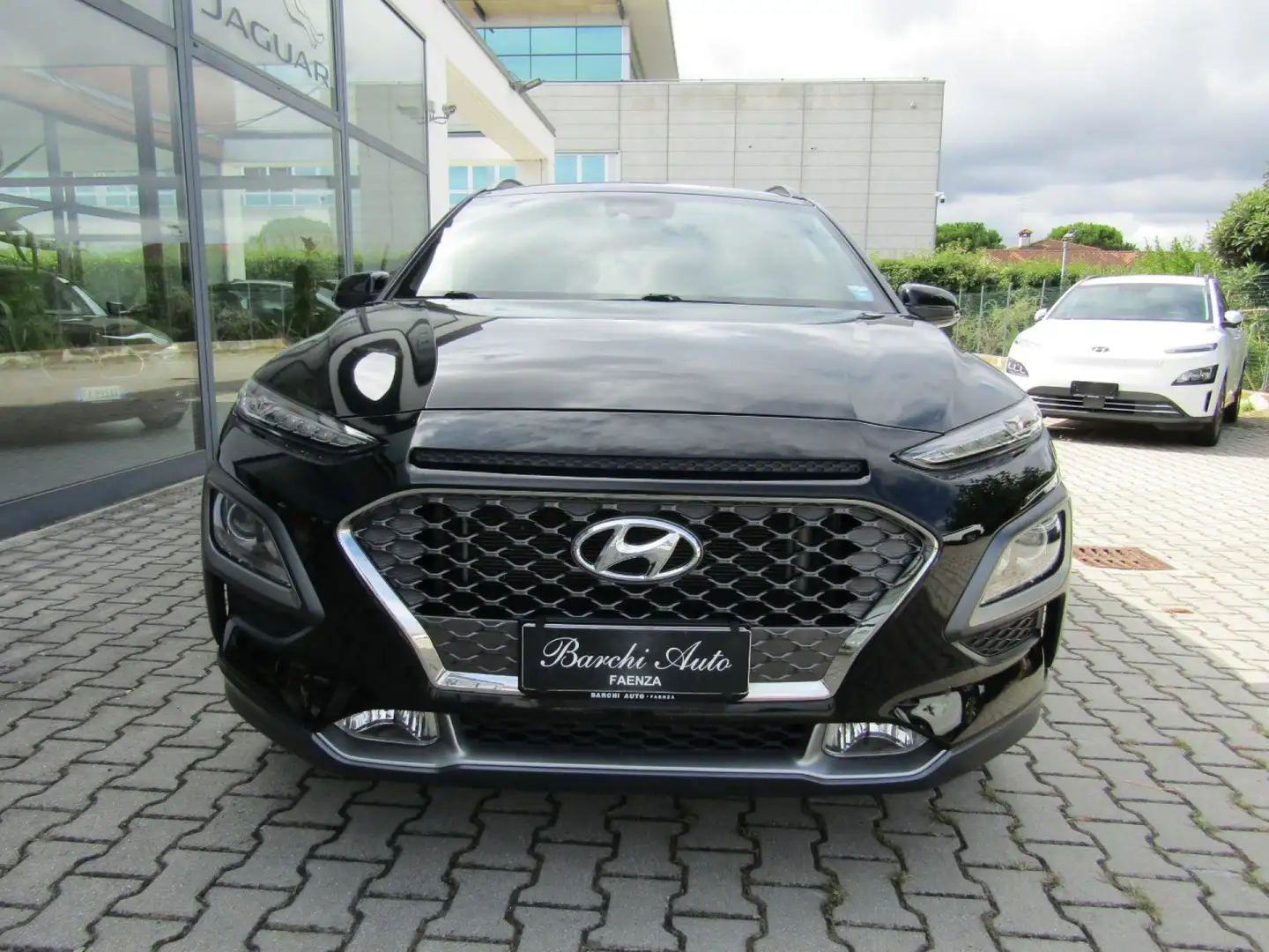 Hyundai KONA 1.0 T-GDI Xpossible FULL OPTIONAL Zwart - 1