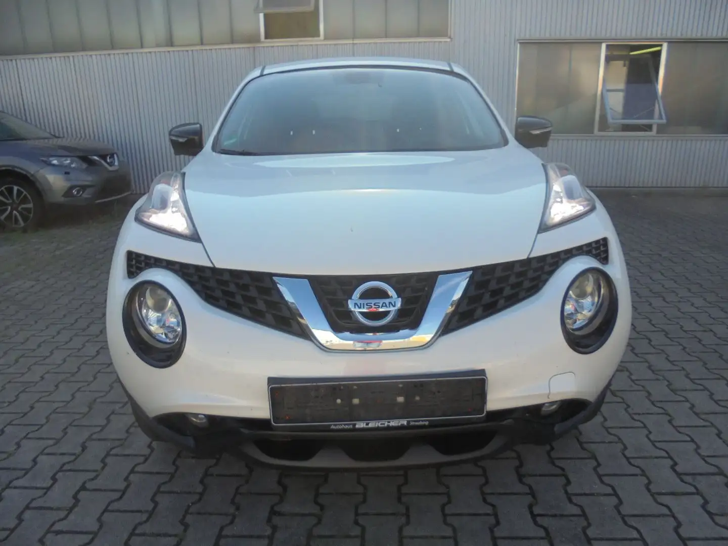 Nissan Juke Tekna  Steuerkette erneuert White - 2