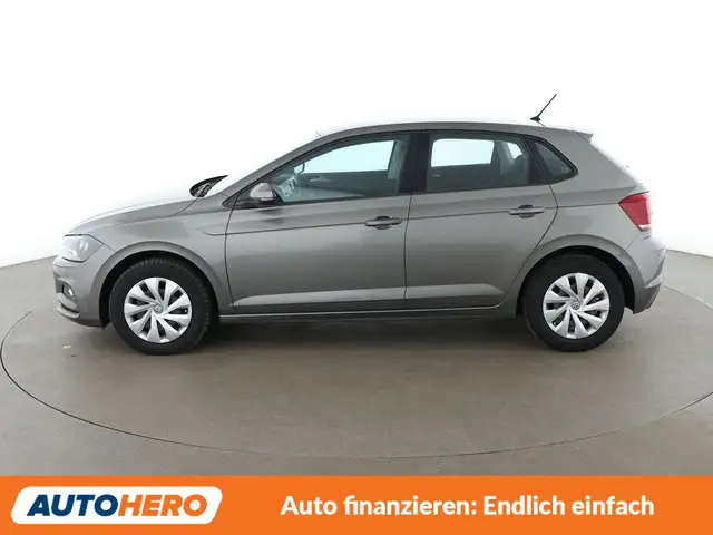 Volkswagen Polo view 3