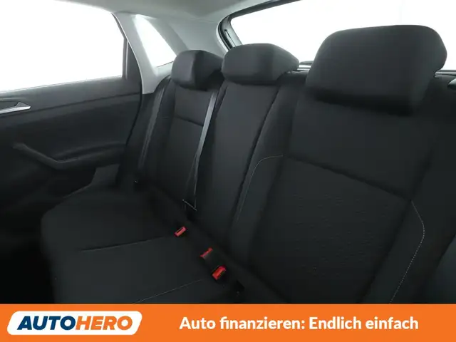 Volkswagen Polo view 14