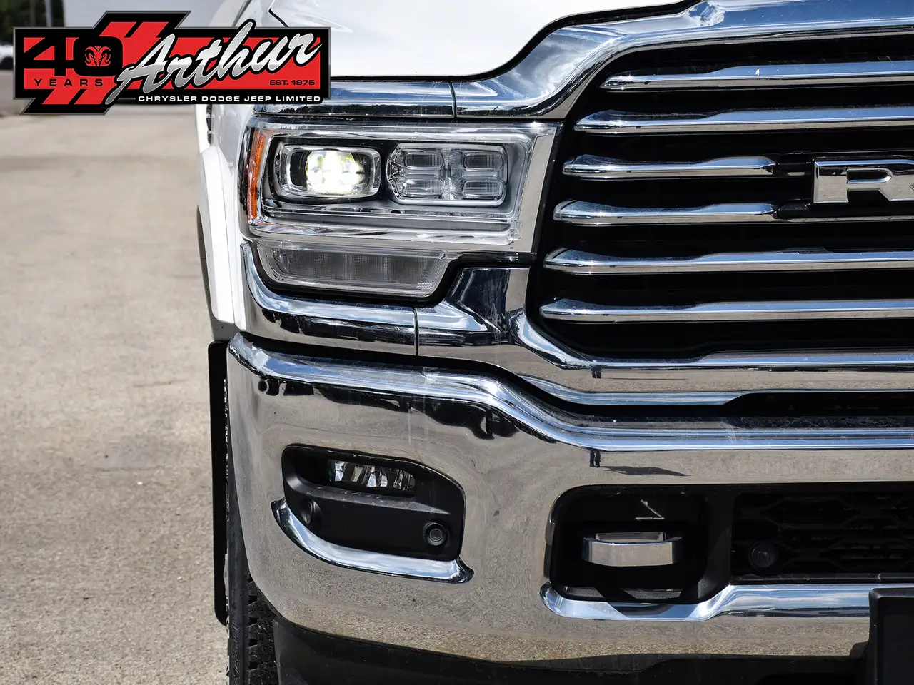 RAM 3500 снимка RAM 3500