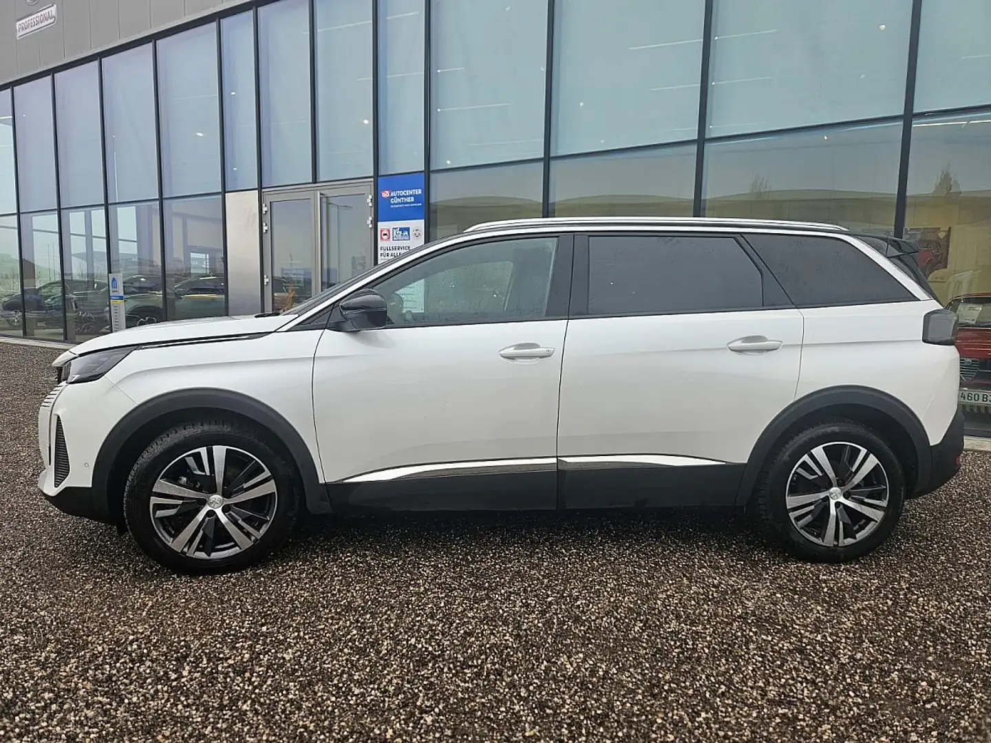 Peugeot 5008 1,5 BlueHDI 130 S&S EAT8 Allure Aut. Weiß - 2