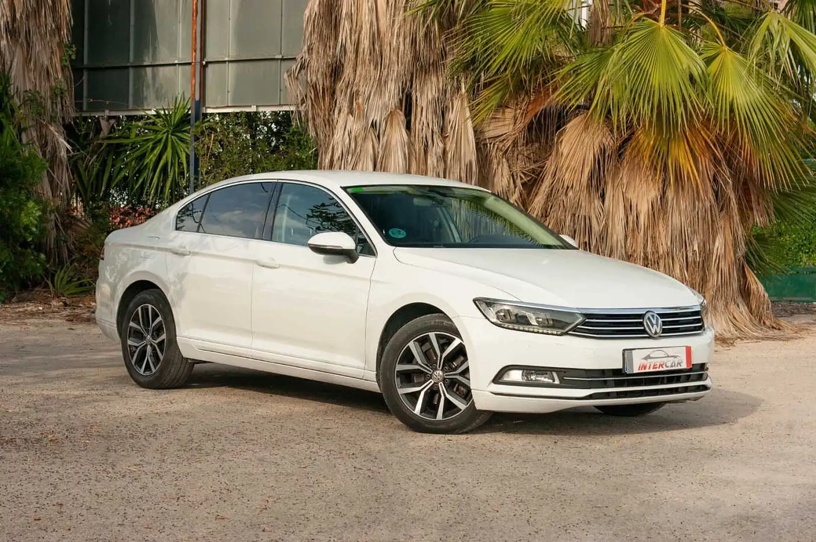 Volkswagen Passat ES - BerS4 1.6 TDI BlueMotion Tech. EU6, Advance, Blanc - 1