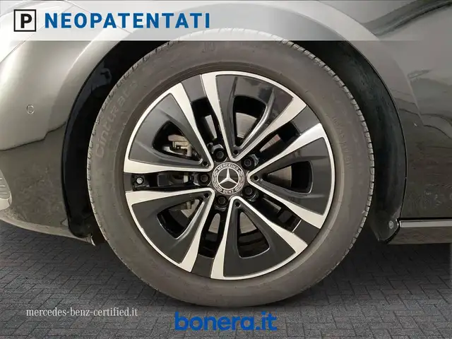 Mercedes-Benz CLA view 18