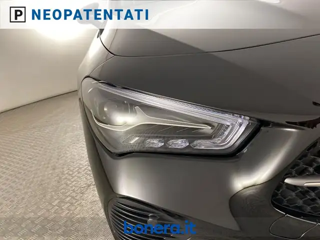 Mercedes-Benz CLA view 8