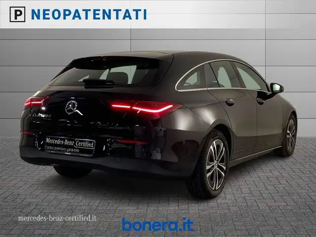 Mercedes-Benz CLA view 3
