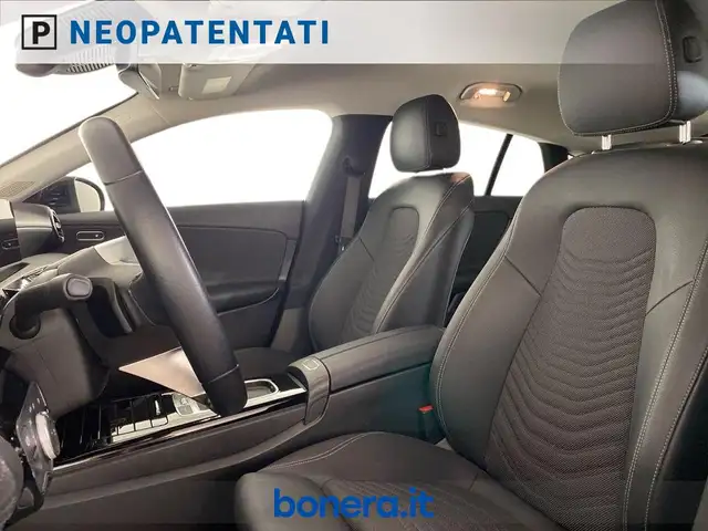 Mercedes-Benz CLA view 16