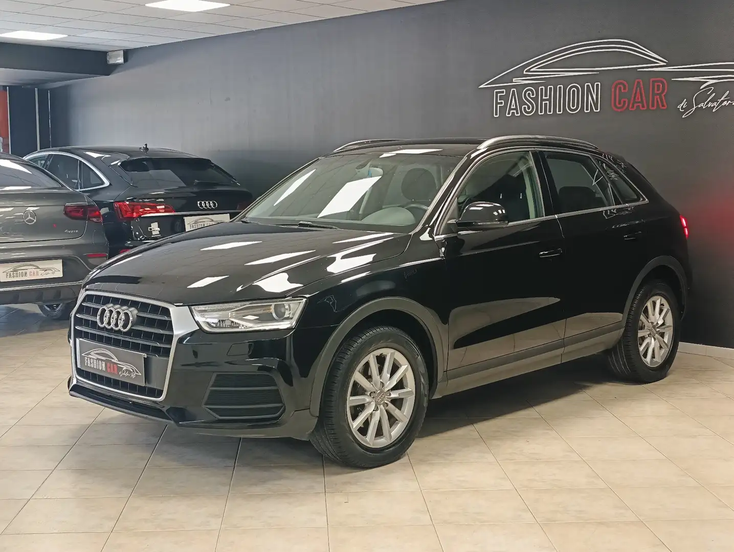 Audi Q3 Q3 2.0 tdi Business 120cv Negru - 2