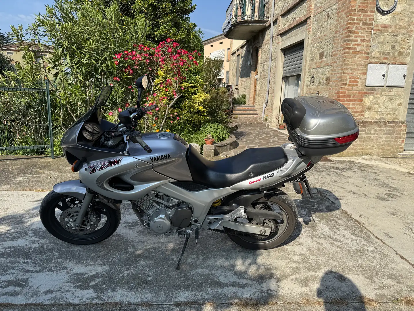 Yamaha TDM 850 Gris - 2